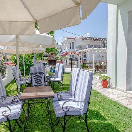 Athanasia Inn Vrasná Esterno foto
