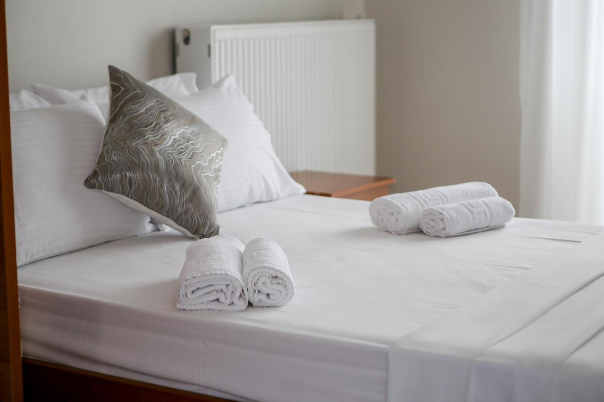Athanasia Inn Vrasná Esterno foto