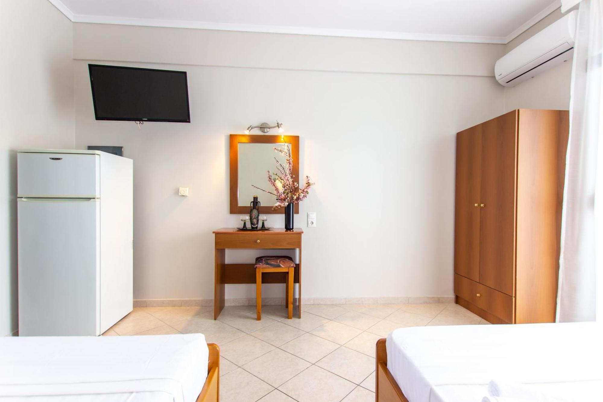 Athanasia Inn Vrasná Esterno foto