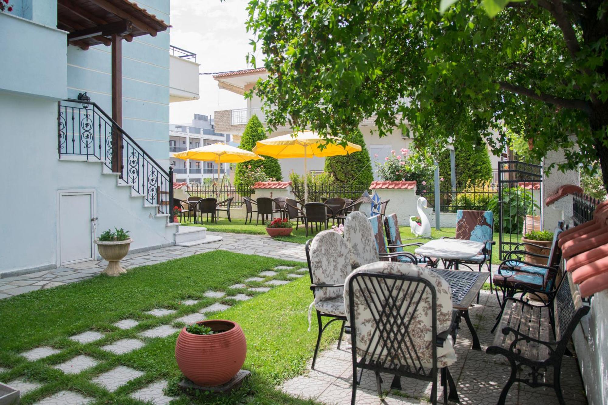 Athanasia Inn Vrasná Esterno foto