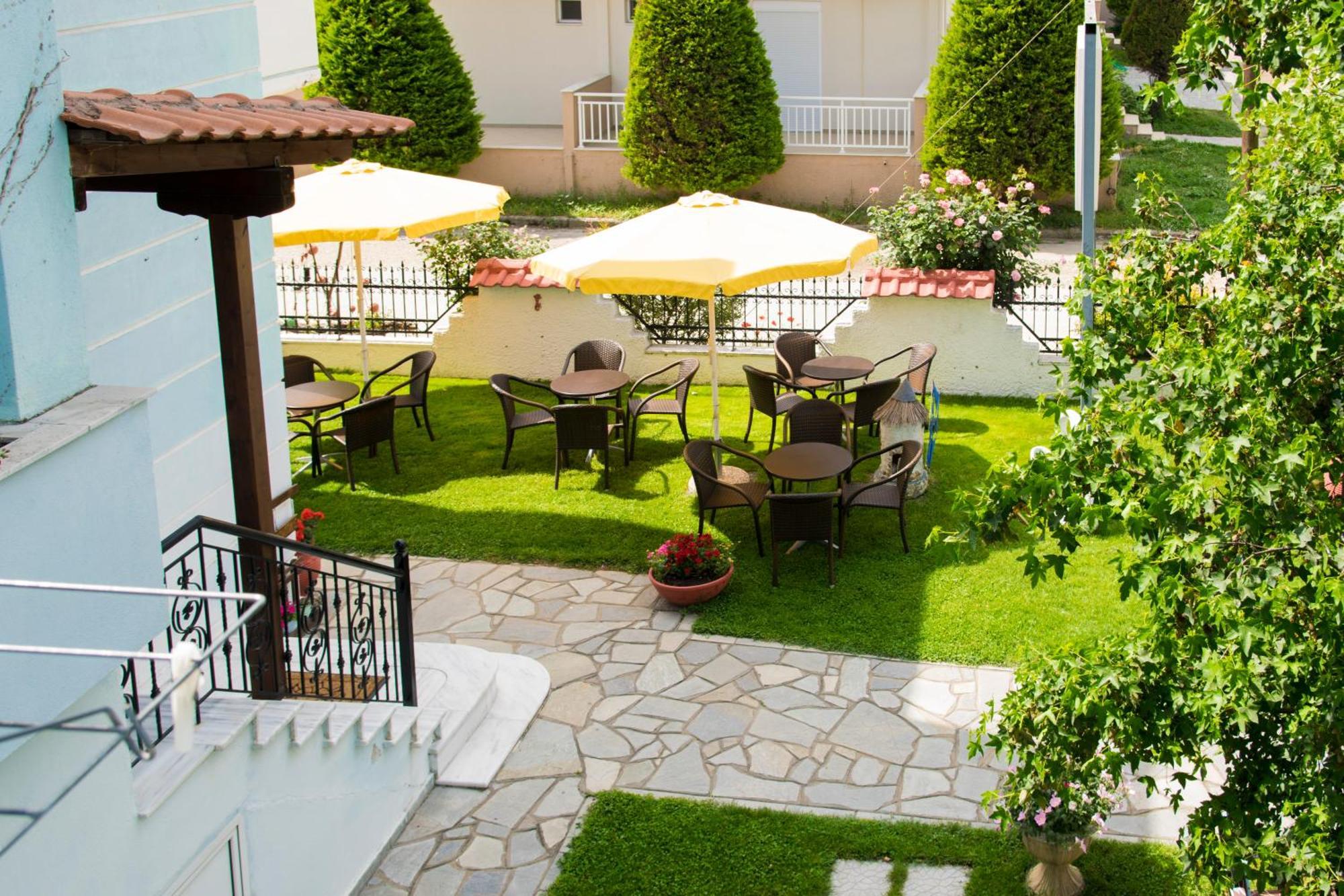 Athanasia Inn Vrasná Esterno foto